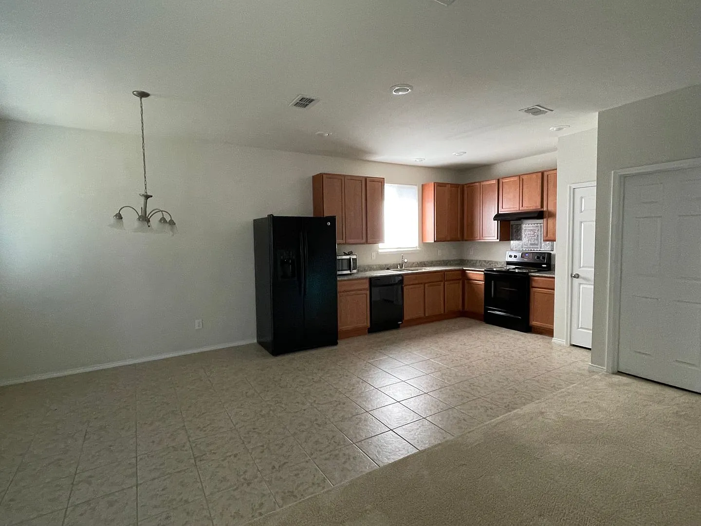 House for Lease in Fort Worth — Photo 2