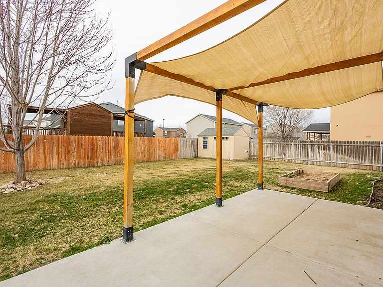 143 E Rose Lake Dr — Photo 41