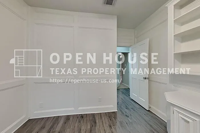 12127 Rocky Lake Dr — Photo 21