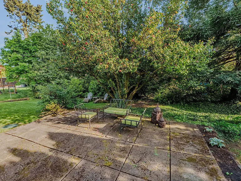 8109 SE Lorry Ave — Photo 37
