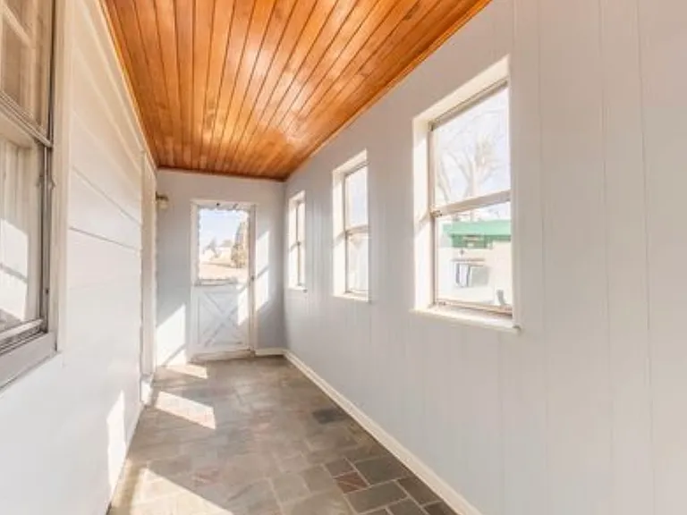 1617 Orange St — Photo 22