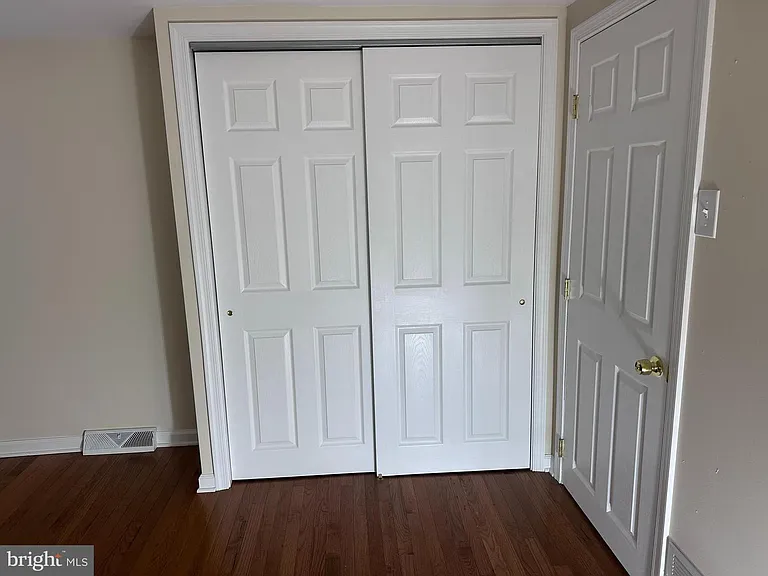 371 Easton Rd — Photo 15