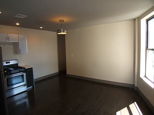 Rented by Joel Weisz, LREB | media 54