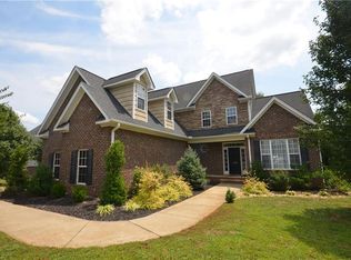 138 Windfield St, Clemmons, NC 27012