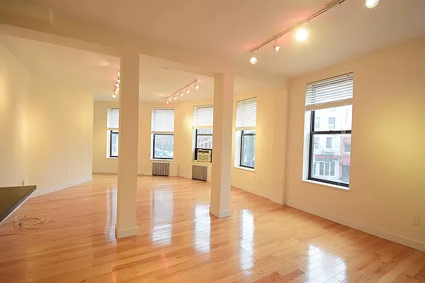 Rented by Rolling Stone Realty LLC | media 3