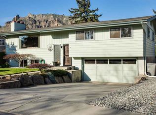 1112 Wedgewood Ave, Wenatchee, WA 98801
