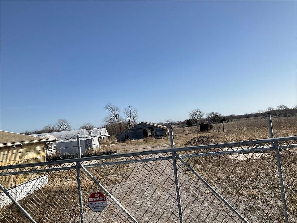 2nd image of 12281 Highway 177