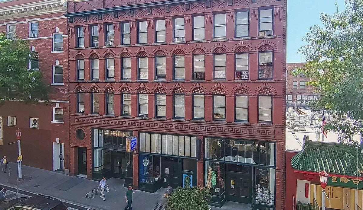 Building Photo - Eastern Hotel