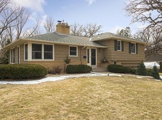 9705 Sandra Ln, Minnetonka, MN 55305