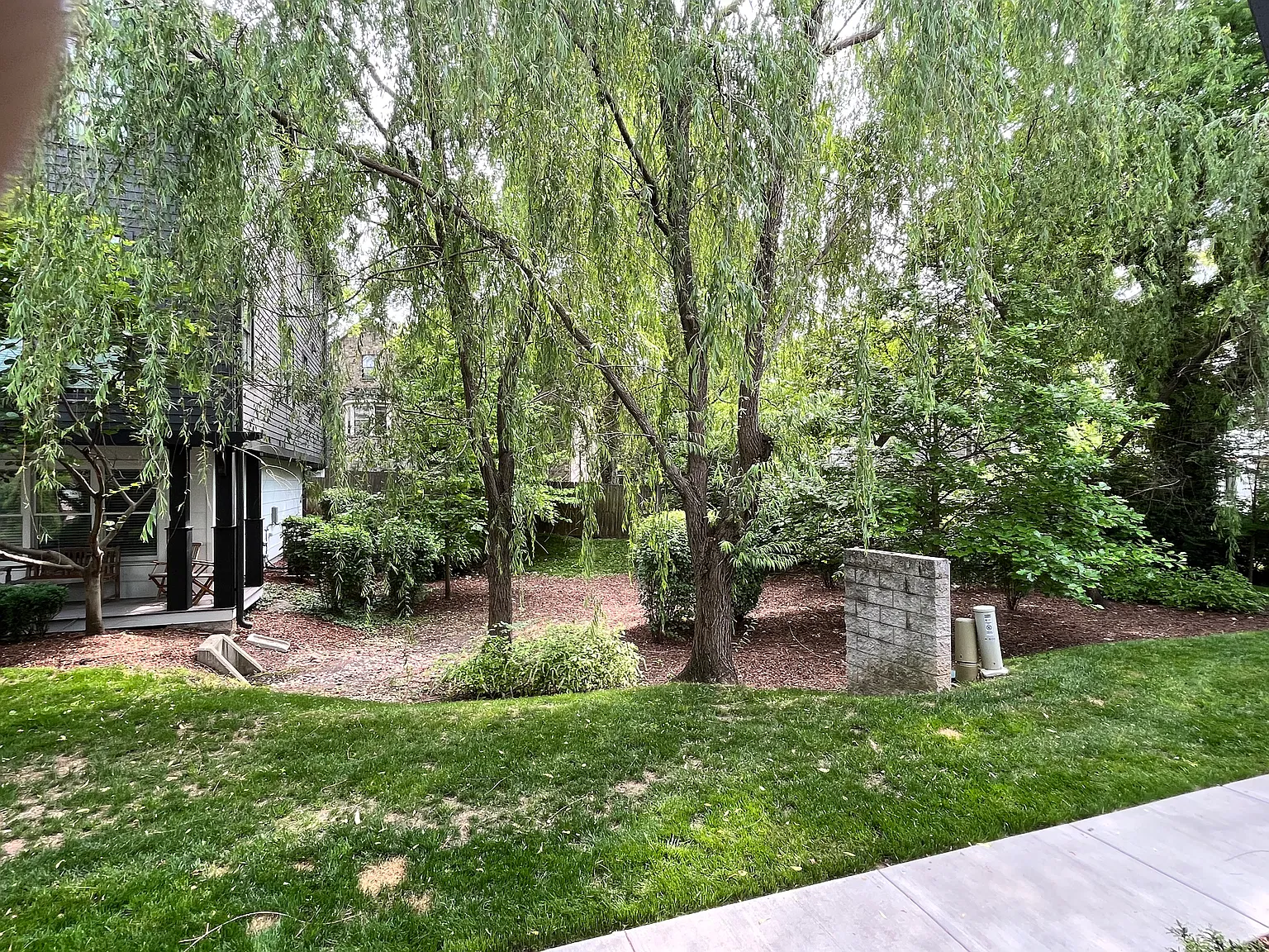 3 bed, 3.5 bath, 1727 sqft, $3,600 — Photo 3