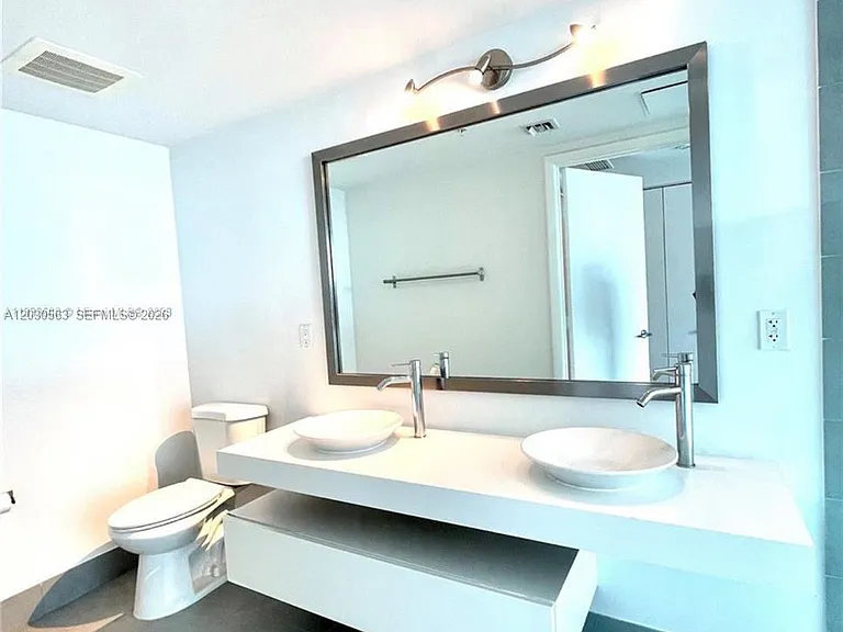 92 SW 3rd St #4111 — Photo 13