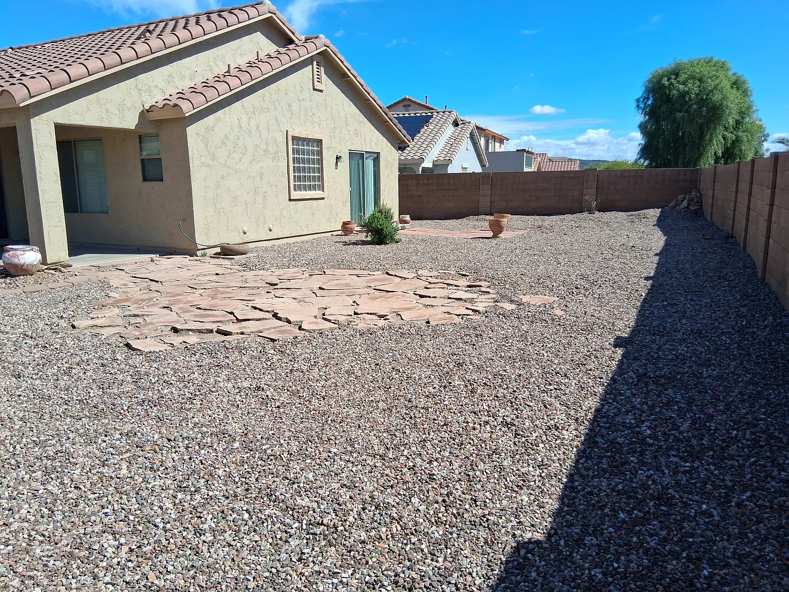 3 bed, 2.0 bath, 1620 sqft, $2,200 — Photo 3