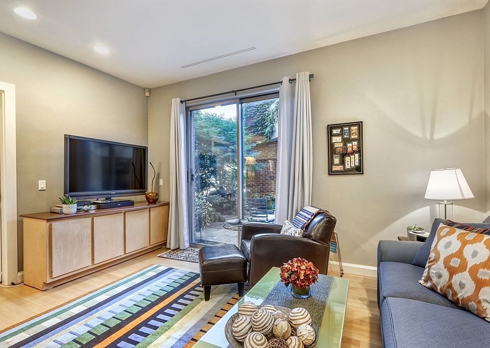 The Farm At Chestnut Hill 99 Florence St Chestnut Hill MA Zillow