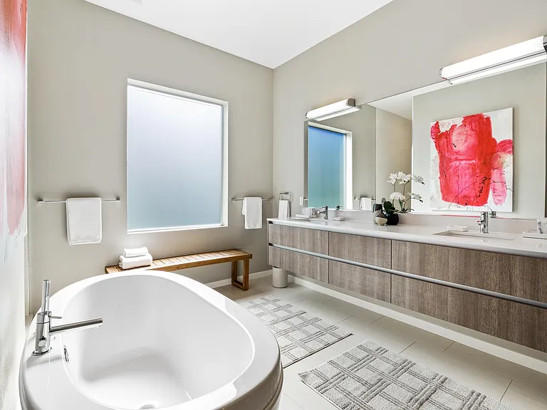 660 Equinox Way — Photo 32