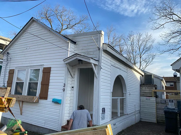39 Poinsett St — Photo 9