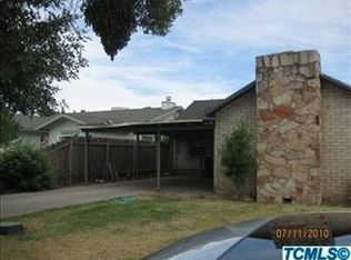 330 N Hayes Ave, Dinuba, CA 93618