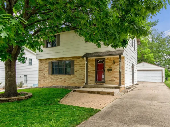 2831 54th St, Des Moines, IA 50310