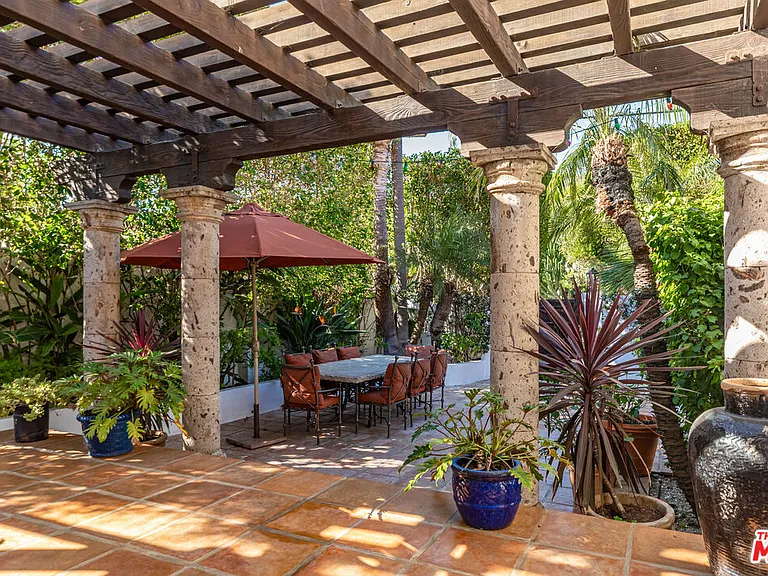 24408 Malibu Rd — Photo 13
