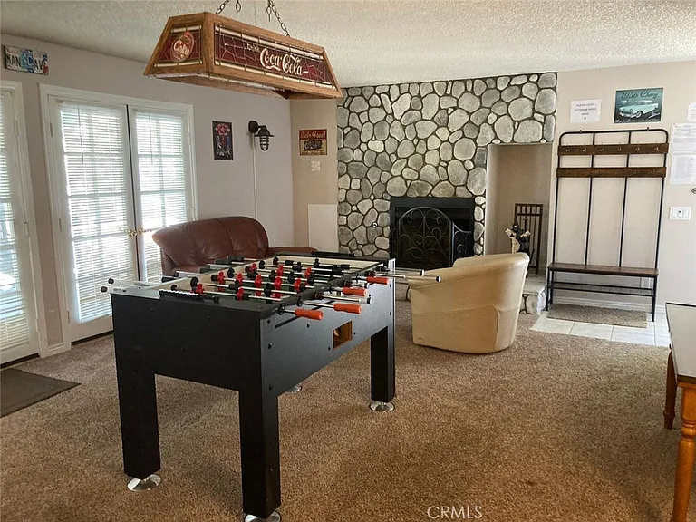 1050 Carousel Rd — Photo 20