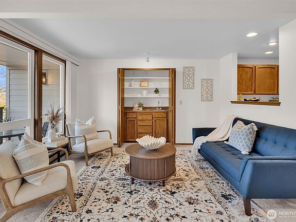 3rd image of 3055 80th Avenue SE #204