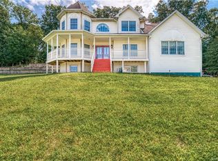 14 Oriole St, Spring Valley, NY 10977