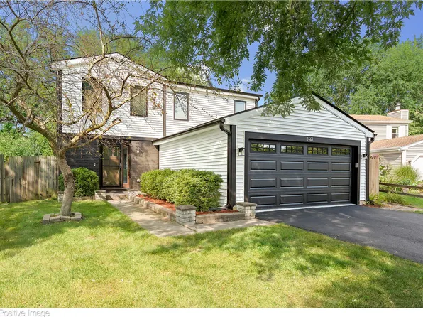 1668 Cumberland Rd, Aurora, IL 60504