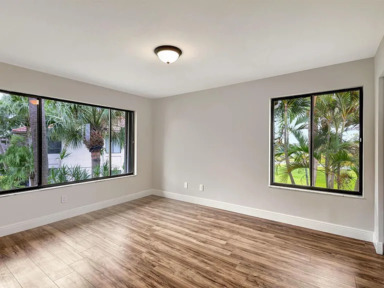 1109 Duncan Cir #201 — Photo 19