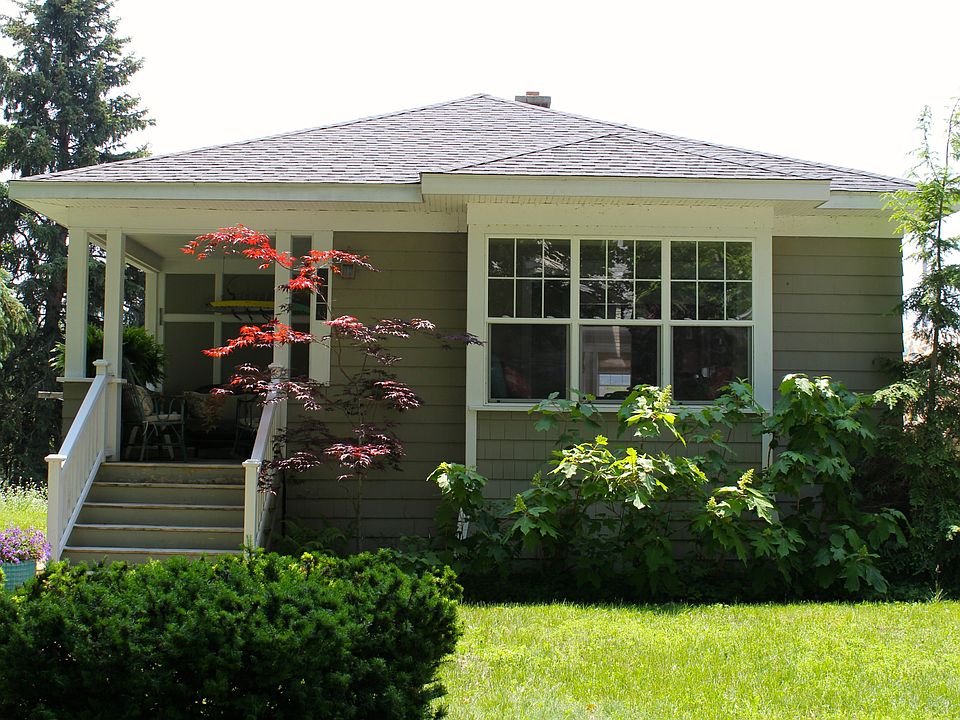 1st image of 520 Forest Ave