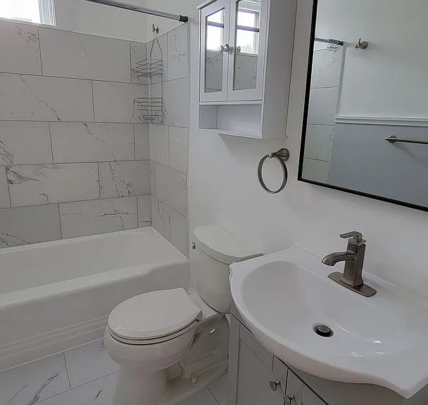17 E 3rd St #3 — Photo 11