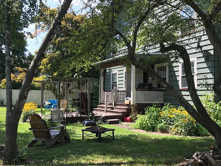 611 Bryant St — Photo 10
