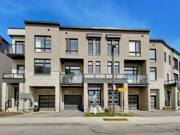 11 Inverary Cres, Vaughan, ON L4H 5G8