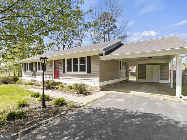 110 S 8th St, Denton, MD 21629