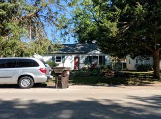 101 Shady Lawn Dr, Rantoul, IL 61866