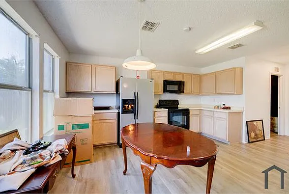 4260 Meadowknoll Dr — Photo 24