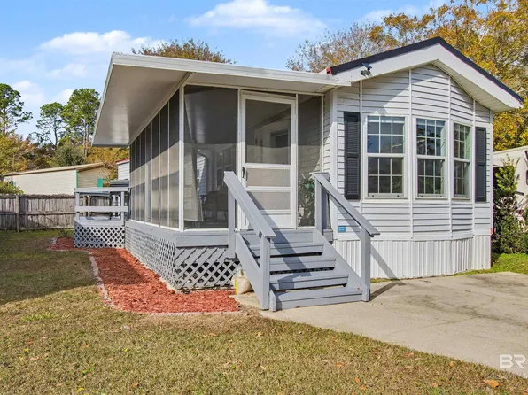 122 Horn Dr, Lillian, AL 36549