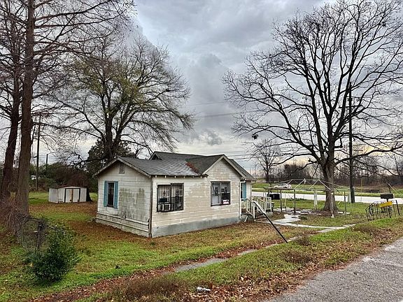 2nd image of 623 S Main St