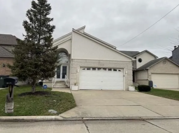 22469 Milner St, Saint Clair Shores, MI 48081