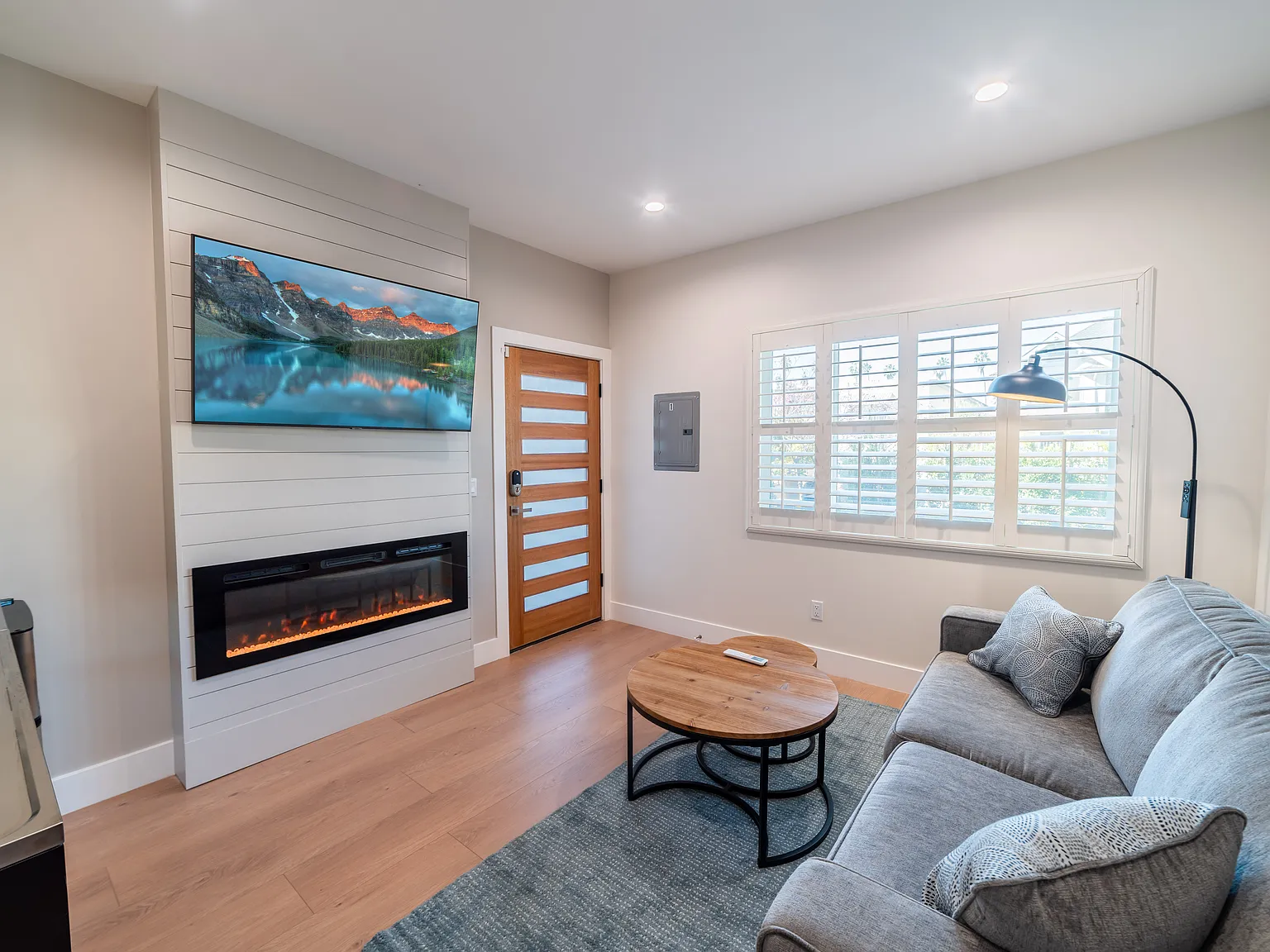 1 bed, 310 sqft, $2,200 — Photo 2