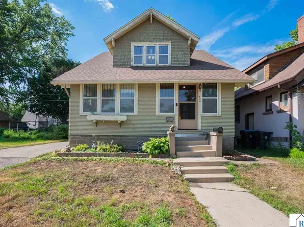 406 W Lewis St, Mankato, MN 56001