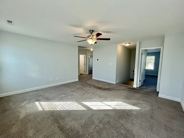 5137 Thruway Rd — Photo 15