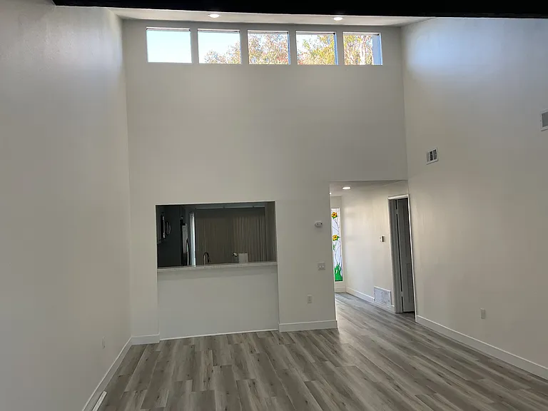 19752 Shorecliff Ln — Photo 13