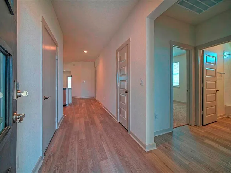 7920 City Top Blvd — Photo 4