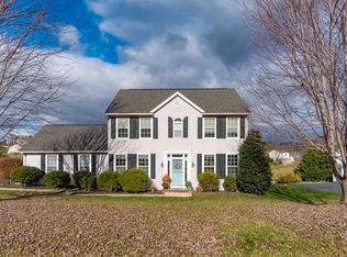 22 Fairfield Dr, Staunton, VA 24401
