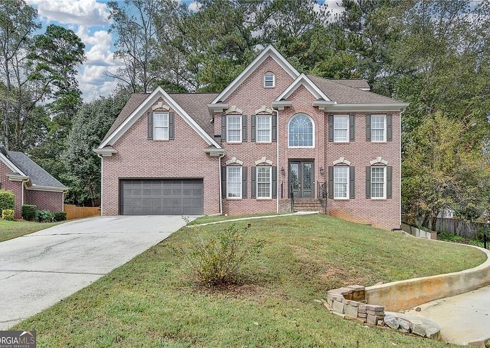 1st image of 1015 Rowe Oak Cir
