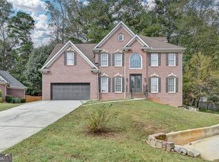 1015 Rowe Oak Cir, Lawrenceville, GA