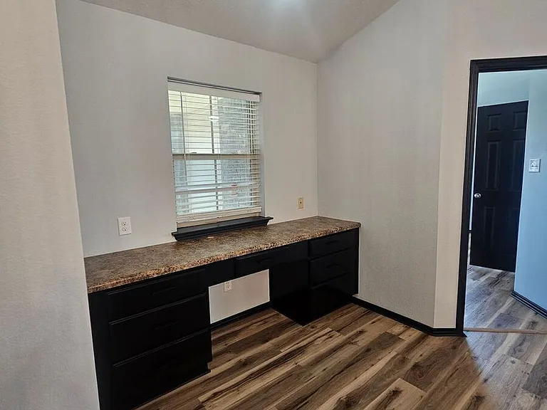 6604 Mustang Creek Rd — Photo 16