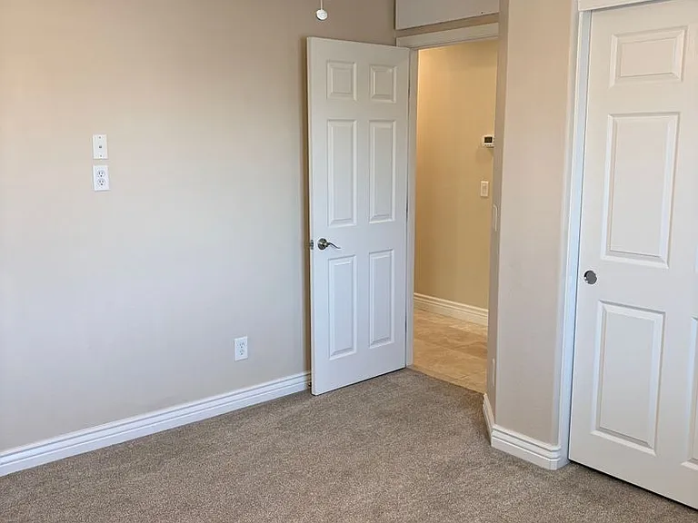 2565 E Southern Ave #16 — Photo 17