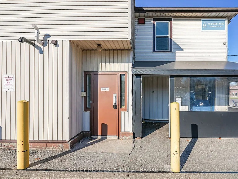 242 Mary St #10 — Photo 2