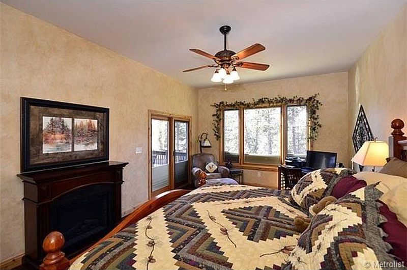 2nd image of 31458 Tamarisk Ln