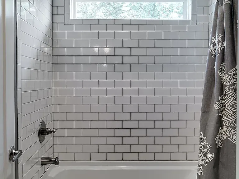 926 Thomas Ave — Photo 30